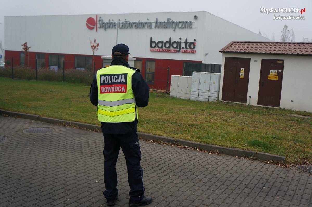 Bomba w Świętochłowicach Ćwiczenie policjantów i strażaków 3