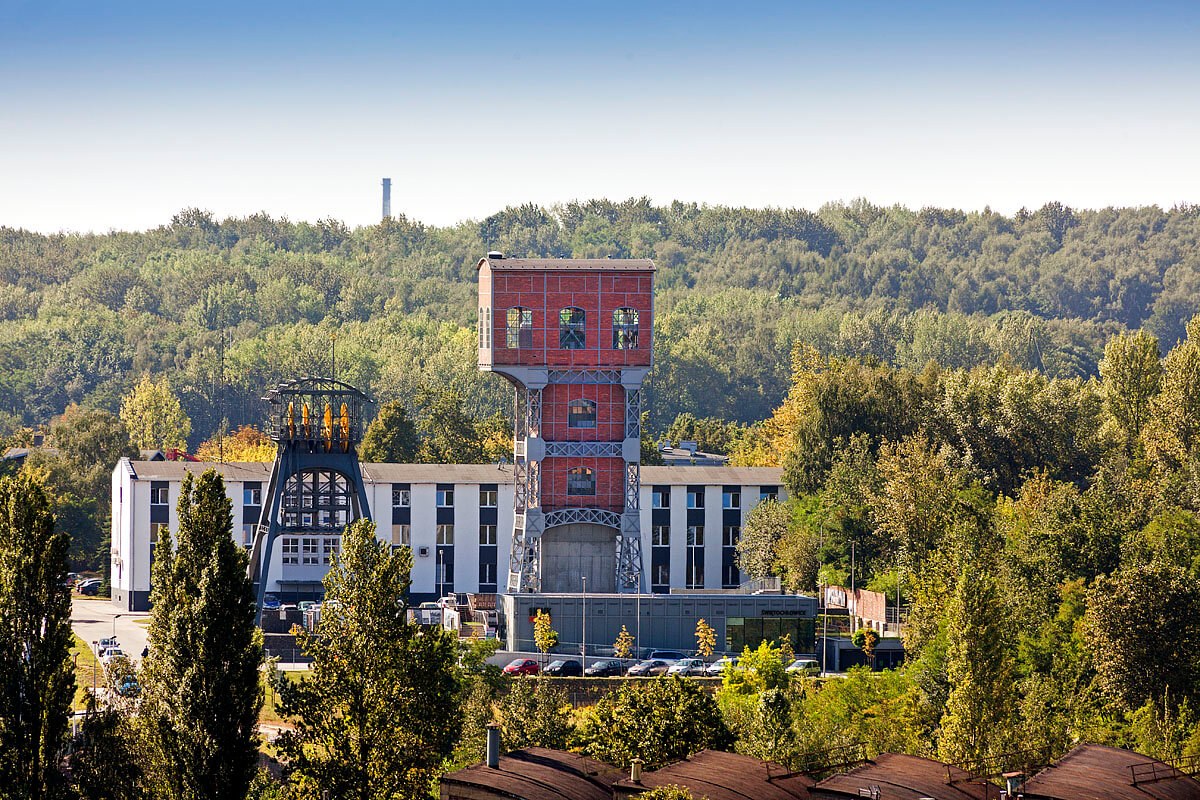 Dwie wieże po KWK Polska Świętochłowice